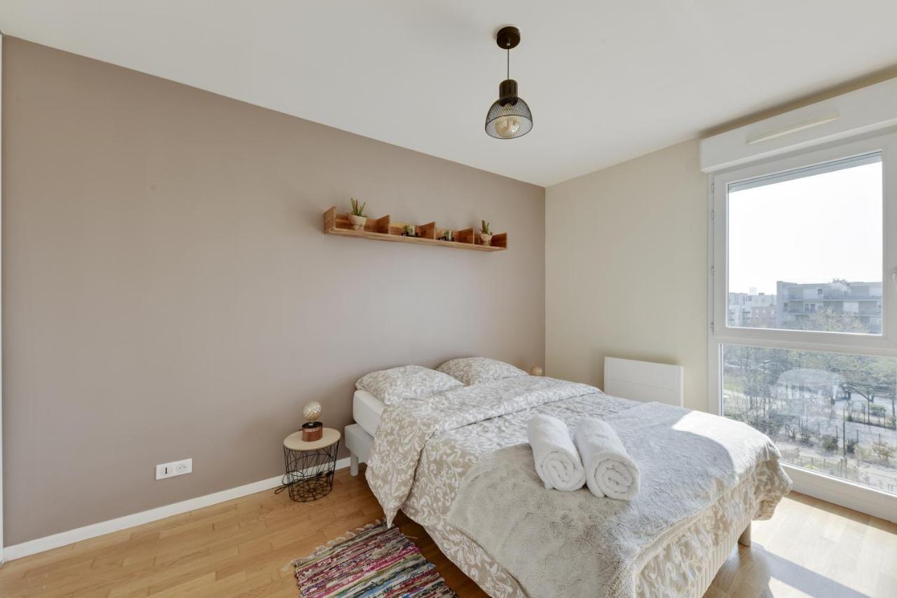 Chic Apart With Great View Of Paris Apartamento Saint-Denis-en-Margeride Exterior foto