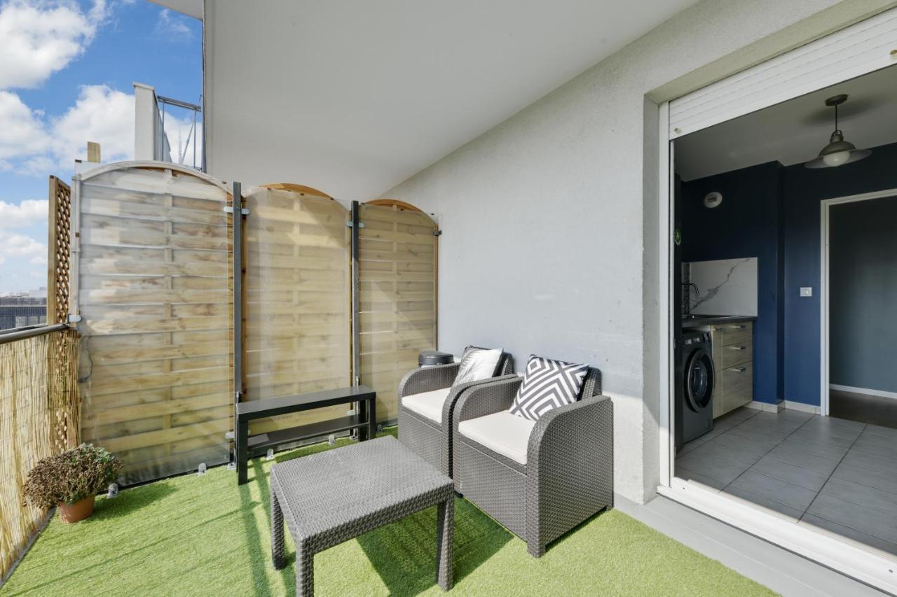 Chic Apart With Great View Of Paris Apartamento Saint-Denis-en-Margeride Exterior foto