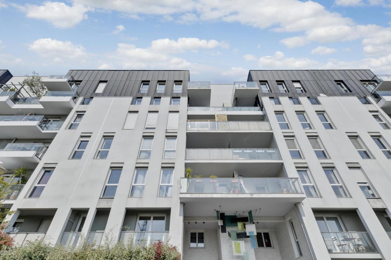 Chic Apart With Great View Of Paris Apartamento Saint-Denis-en-Margeride Exterior foto
