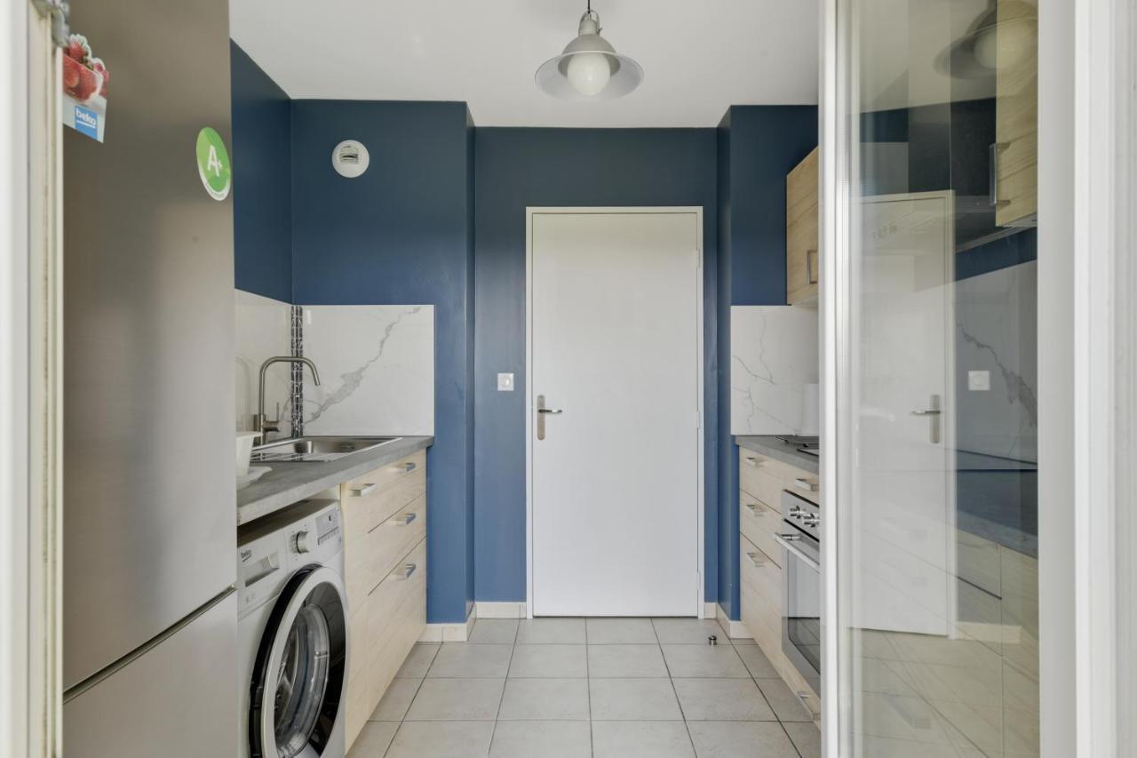 Chic Apart With Great View Of Paris Apartamento Saint-Denis-en-Margeride Exterior foto