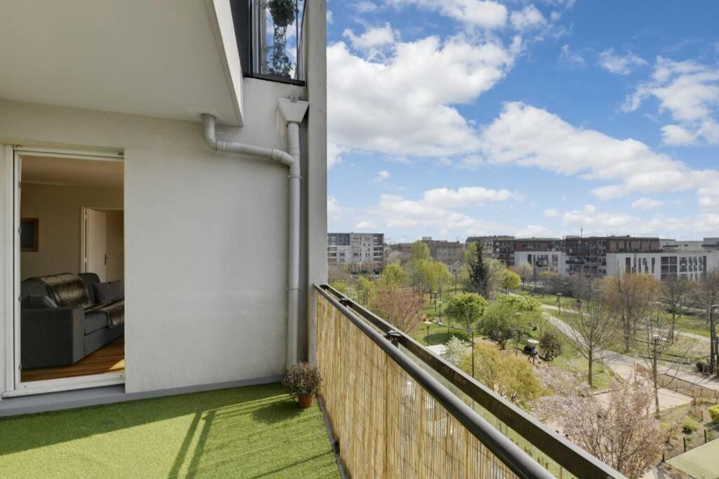 Chic Apart With Great View Of Paris Apartamento Saint-Denis-en-Margeride Exterior foto